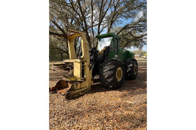 John Deere Track Feller Buncher